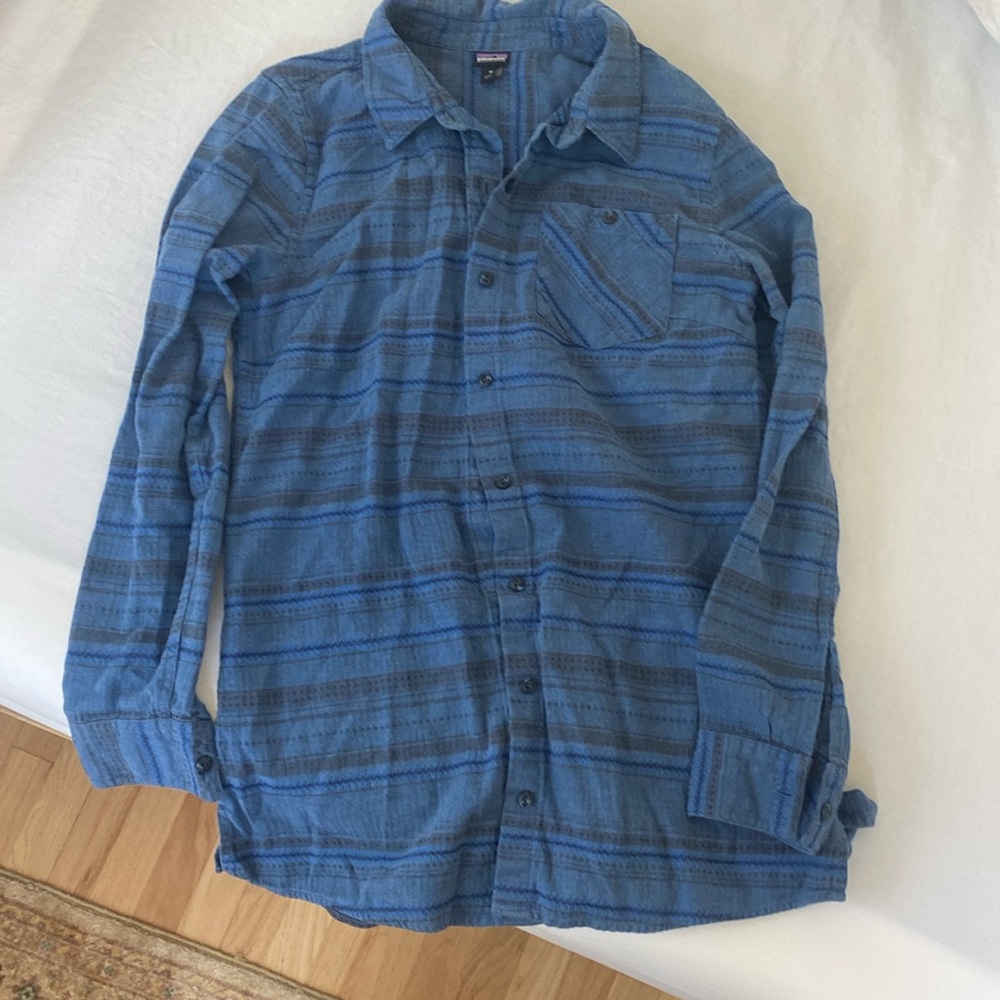 Patagonia cotton button down EUC